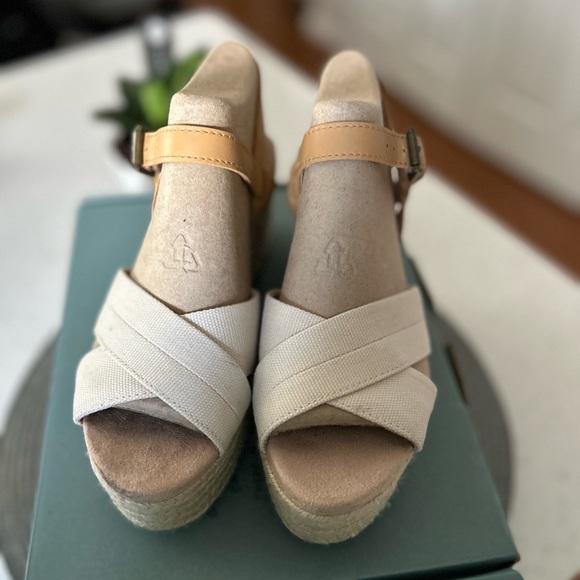 Like New Toms Willow Natural Shimmer Canvas/Honey Leather espadrilles Size 6 - Picture 3 of 9